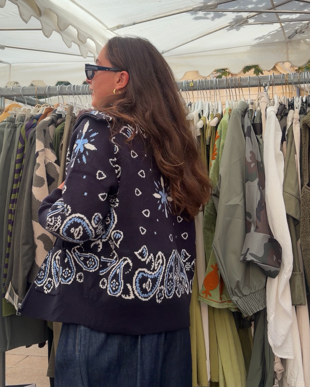 Veste Ava bleu marine, maille jacquard motif bandana