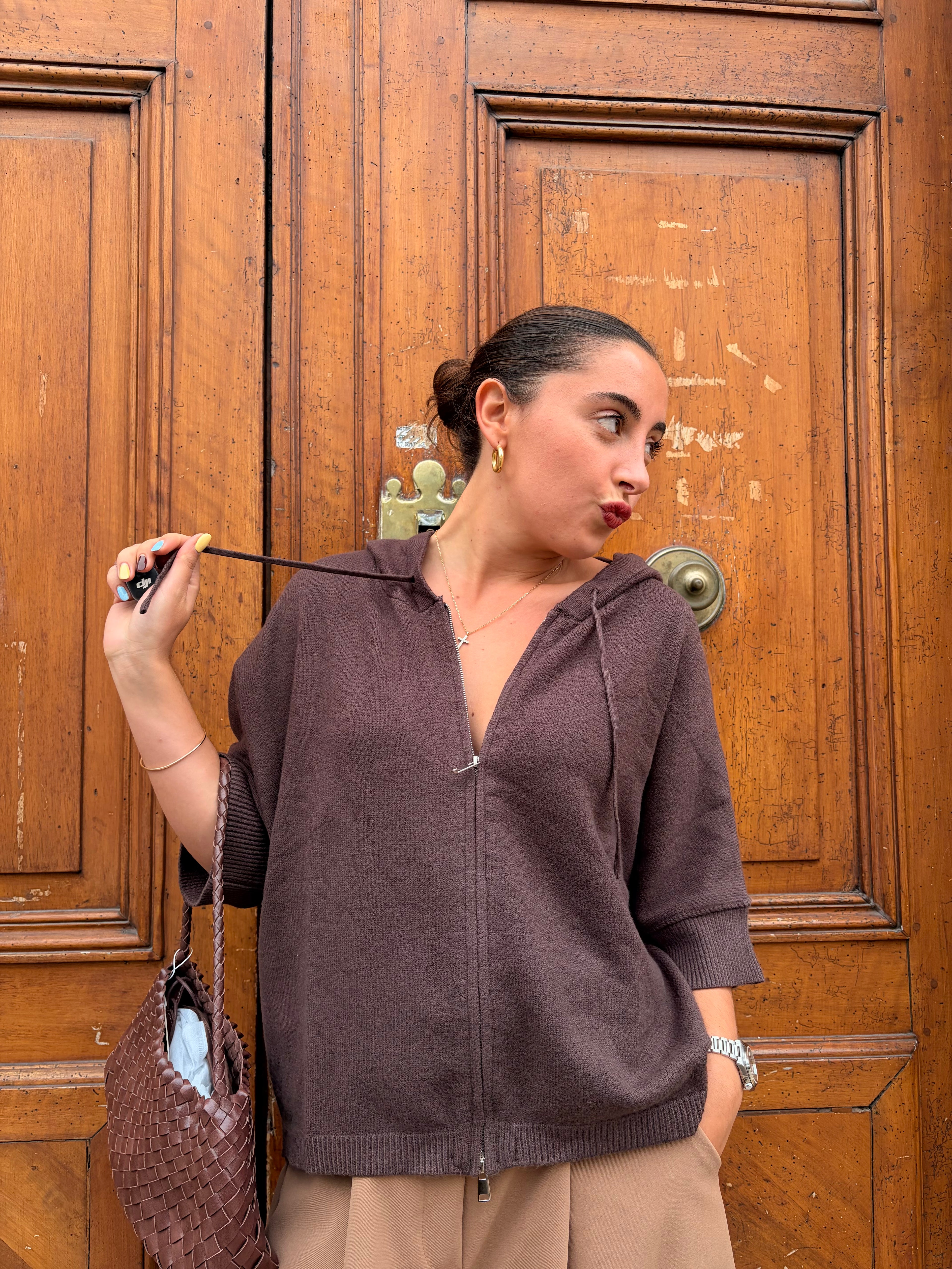 Gilet Bonnie chocolat, maille zippée à capuche