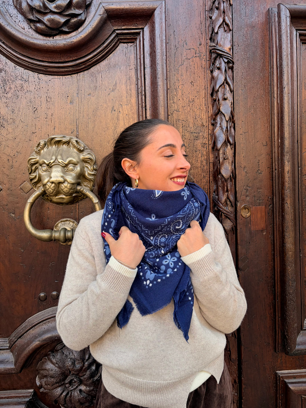 Grand foulard bandana bleu marine imprimé bandana – Casa Paloma