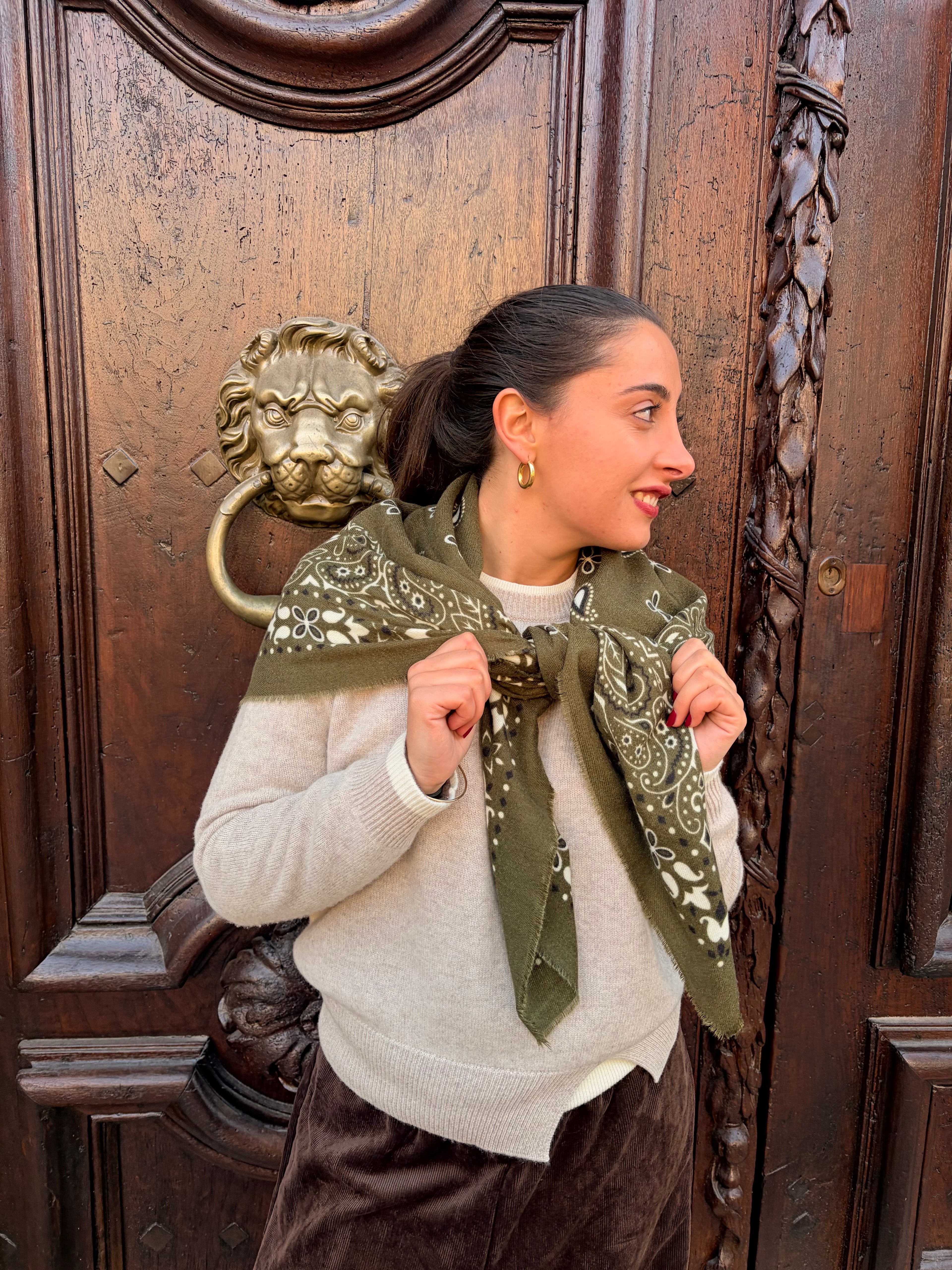 Grand foulard bandana kaki imprimé bandana – Casa Paloma
